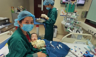 Hà Nội: Người mẹ mất 2 con trai, đến con thứ 3 mới biết nguyên nhân