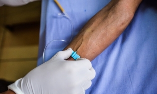 Đối tượng có nguy cơ lây nhiễm HIV cao hơn cả tiêm chích và mại dâm