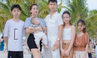 Chuyện tình yêu của chàng 'trai tân' với 'single mom' 3 con