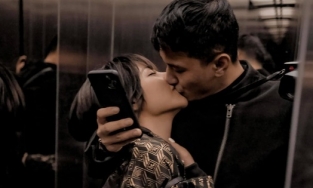 Hậu công khai, Huỳnh Anh táo bạo đăng ảnh khóa môi bạn gái trong thang máy