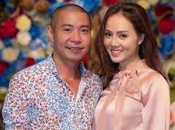 Lộ hình ảnh thiệp cưới của NSND Công Lý và bạn gái kém 15 tuổi