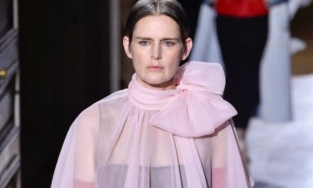 Siêu mẫu Stella Tennant đột ngột qua đời ở tuổi 50