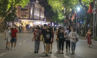 Từ ngày 25/12, Hà Nội mở thêm 8 tuyến phố đi bộ ở quận Hoàn Kiếm