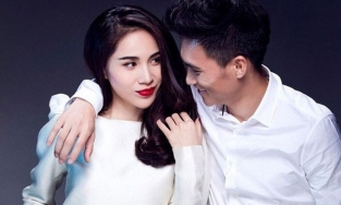 Thủy Tiên - Công Vinh tiết lộ sẽ sinh thêm em cho bé Bánh Gạo vào năm sau