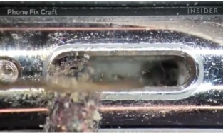 Video vệ sinh iPhone nhìn dưới kính hiển vi gây bão MXH