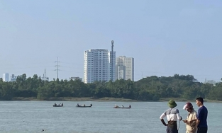 Hà Tĩnh: Đã tìm thấy thi thể người mẹ ôm con 13 tháng tuổi nhảy cầu