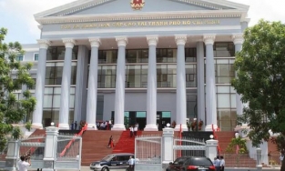 Con riêng muốn được chia tài sản thì phải làm sao?