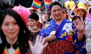 Nhật Bản: Số người đăng ký thay đổi giới tính tăng kỷ lục