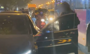 Người vợ chặn xe Mercedes của 'tiểu tam' ở Hà Nội khẳng định chồng tử tế