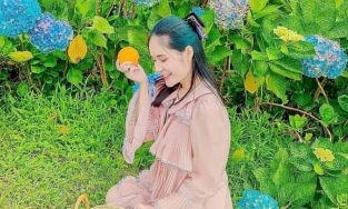 Di Băng gây chú ý với bài thơ dành tặng 'trà xanh' và 'ngụy quân tử'