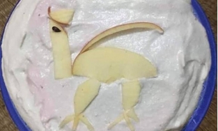 Chiếc bánh sinh nhật 'made in ông chú' hot rần rần vì chi tiết đặc biệt