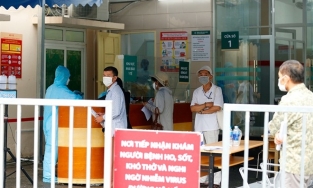 Bệnh viện Bạch Mai dừng việc thăm hỏi bệnh nhân điều trị nội trú