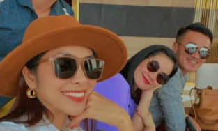 Hội bạn 'triệu đô' của Tăng Thanh Hà nổi bần bật trong ngày tụ họp đầu năm mới