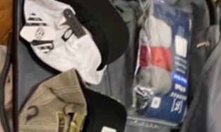 Người thân tiết lộ món đồ kỷ niệm trong chiếc vali của cố ca sĩ Vân Quang Long