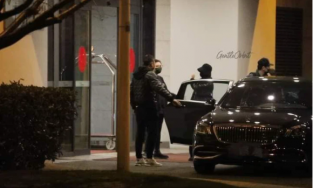 Triệu Lệ Dĩnh - Phùng Thiệu Phong lần đầu lộ diện cùng nhau sau tin đồn ly hôn