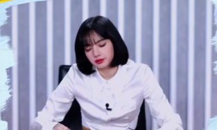 Lisa BLACKPINK chỉ ngủ gật thôi cũng lên top Weibo vì quá đáng yêu