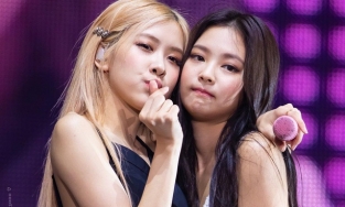 Jennie có động thái đầu tiên sau tin đồn hẹn hò G-Dragon, lại còn thể hiện tình cảm với 'người ấy'