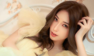 Sau khi hé lộ thời điểm kết hôn, Khổng Tú Quỳnh liên tục 'tung thính': 'Gặp anh là em phải yêu'