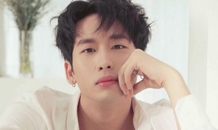 Tuấn Trần: Nam chính siêu phẩm 'Bố Già' đẹp trai - body 6 múi - cao 1m85