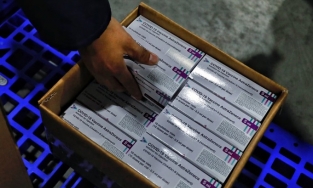 Sáng nay 8/3, Việt Nam bắt đầu chiến dịch tiêm vaccine Covid-19