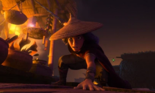 Bị Bố Già 'chiếm sóng' tại Việt Nam, Công chúa Disney gốc Việt có doanh thu đứng đầu toàn thế giới