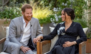 Than bị cắt tài chính, người Mỹ quyên góp giúp Harry và Meghan mua nhà 