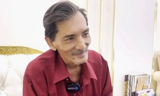 Nghệ sĩ Thương Tín lại bị ngã xe máy sau đột quỵ