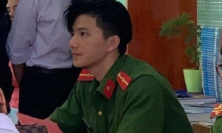 Hội chị em xôn xao với 'soái ca căn cước' điển trai như tài tử Hàn