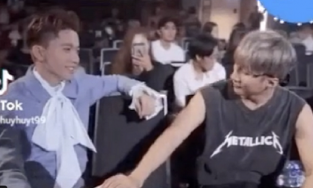 Nghi vấn Sơn Tùng'tẩy trắng' bằng những hình ảnh đẹp trong quá khứ?