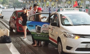 Sân bay Tân Sơn Nhất quyết định mở thêm làn cho xe công nghệ