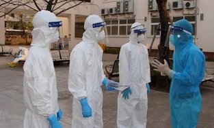 89 người đi cùng ca mắc Covid-19 trên chuyến bay từ Phú Quốc ra Nội Bài âm tính lần 1