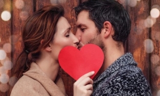 Có nên tỏ tình vào ngày Cá tháng Tư?