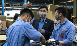 Doanh nghiệp có được chuyển công tác khi người lao động không đồng ý?