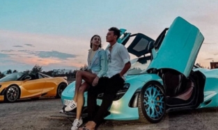 Bùi Tiến Dũng khoe ảnh chụp cùng bạn gái mẫu Tây bên siêu xe đắt đỏ