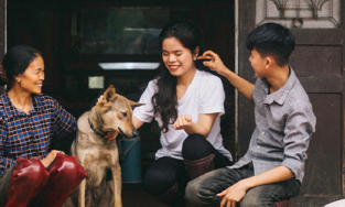 Kênh Youtube Ẩm thực mẹ làm chính thức kết nạp thêm 'người thứ ba'