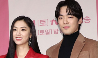 Cặp đôi phụ 'Hạ cánh nơi anh' Seo Ji Hye và Kim Jung Hyun bị khui chuyện hẹn hò