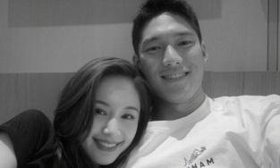 Vương Tử Văn bất ngờ tuyên bố hẹn hò với nam thần TV show Ngô Vĩnh Ân