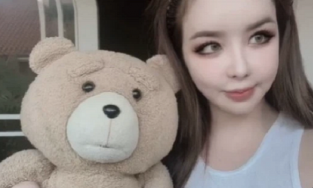 Dân tình 'giật bắn người' với ngoại hình mới nhất của Park Bom 2NE1