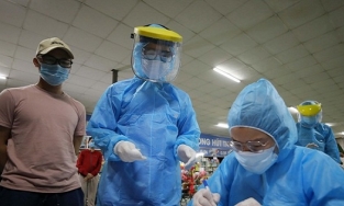 Sáng 15/4, ghi nhận thêm 4 ca nhập cảnh nhiễm Covid-19