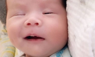 Gia nhập hội nghiện con, An Nguy khoe cận cảnh nụ cười tấu hài của con gái