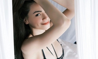 Bị chê mập, Hồ Ngọc Hà diện nội y hững hờ, khoe thân hình mướt mắt