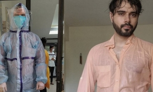 Bác sĩ Ấn Độ đăng bức ảnh lột tả tình cảnh hiện tại, gây chấn động MXH