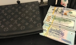 Một hành khách bỏ quên hơn 1 tỷ trên chuyến bay từ Hà Nội tới Đà Nẵng