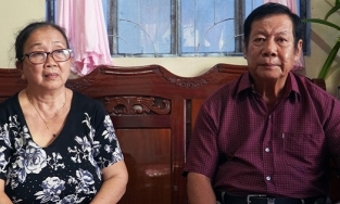 Mẹ Vân Quang Long tố Linh Lan đày đọa chồng, bé Helen gọi người khác là ba