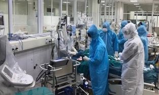 Việt Nam ghi nhận ca tử vong thứ 42 do Covid-19