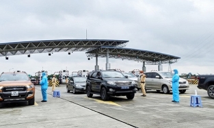 Hà Nội: Cán bộ, công chức, viên chức, người lao động muốn rời thành phố phải được sự đồng ý của cấp trên