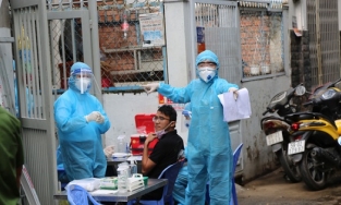 TP.HCM: Ghi nhận ổ dịch 24 người nghi nhiễm Covid-19, 1 là phụ bếp Sheraton