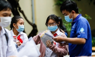 Dịch bệnh phức tạp, TP.HCM hoãn thi lớp tuyển lên lớp 10