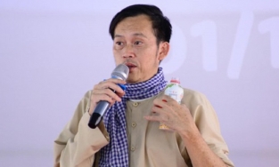 Rộ tin 1 nhà hảo tâm bức xúc vì chuyển 50 triệu cứu trợ miền Trung cho Hoài Linh nhưng không liên lạc được