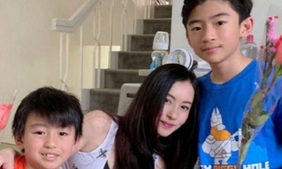 Con trai Trương Bá Chi có lối sống buông thả, bỏ bê việc học vì muốn phản kháng mẹ?